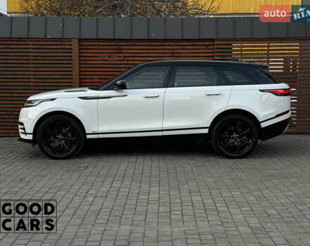 Белый Ленд Ровер Рендж Ровер Велар, объемом двигателя 2 л и пробегом 79 тыс. км за 43000 $, фото 3 на Automoto.ua