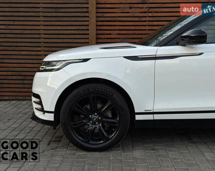 Белый Ленд Ровер Рендж Ровер Велар, объемом двигателя 2 л и пробегом 79 тыс. км за 43000 $, фото 9 на Automoto.ua