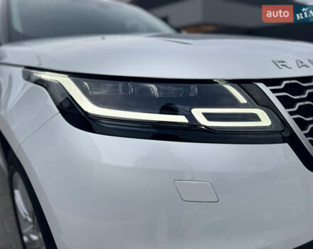 Белый Ленд Ровер Рендж Ровер Велар, объемом двигателя 2 л и пробегом 62 тыс. км за 39900 $, фото 6 на Automoto.ua