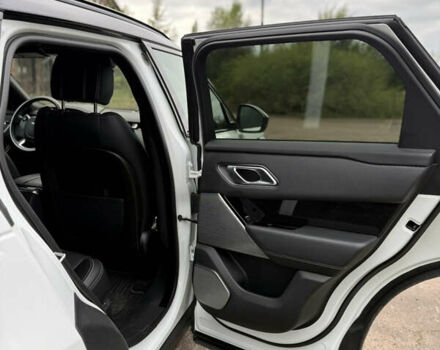 Ленд Ровер Рендж Ровер Велар 2019 в Калуше на Automoto.ua Белый Ленд Ровер Рендж Ровер Велар, объемом двигателя 2 л и пробегом 124 тыс. км за 35700 $, фото 16 на Automoto.ua