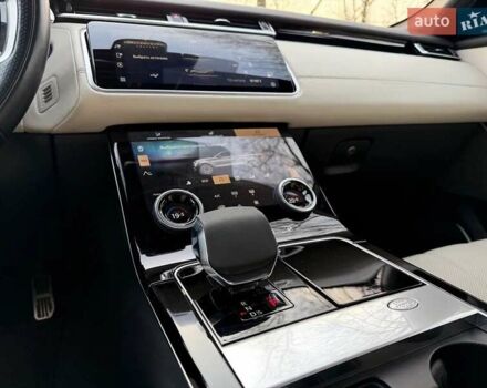 Белый Ленд Ровер Рендж Ровер Велар, объемом двигателя 3 л и пробегом 65 тыс. км за 29000 $, фото 13 на Automoto.ua