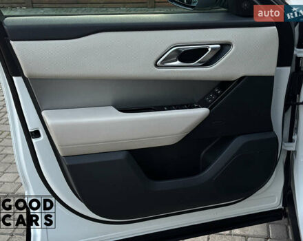 Белый Ленд Ровер Рендж Ровер Велар, объемом двигателя 2 л и пробегом 79 тыс. км за 43000 $, фото 16 на Automoto.ua