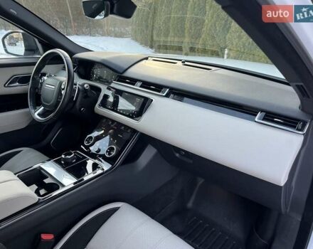 Белый Ленд Ровер Рендж Ровер Велар, объемом двигателя 2 л и пробегом 112 тыс. км за 31999 $, фото 27 на Automoto.ua