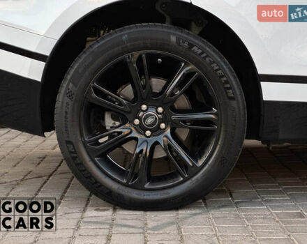 Белый Ленд Ровер Рендж Ровер Велар, объемом двигателя 2 л и пробегом 79 тыс. км за 43000 $, фото 12 на Automoto.ua