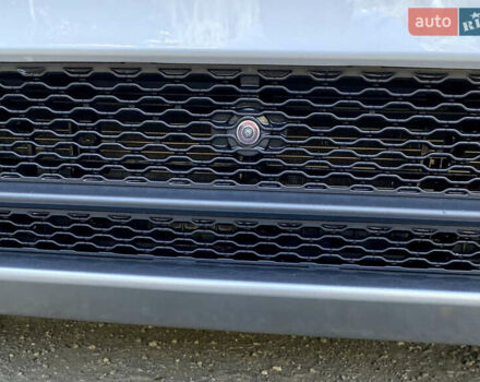 Белый Ленд Ровер Рендж Ровер Велар, объемом двигателя 2 л и пробегом 60 тыс. км за 47500 $, фото 27 на Automoto.ua