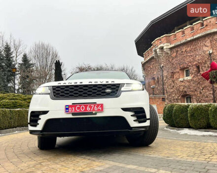 Білий Ленд Ровер Рендж Ровер Велар, об'ємом двигуна 2 л та пробігом 129 тис. км за 35900 $, фото 4 на Automoto.ua