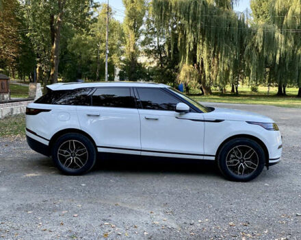 Белый Ленд Ровер Рендж Ровер Велар, объемом двигателя 2 л и пробегом 60 тыс. км за 47500 $, фото 6 на Automoto.ua