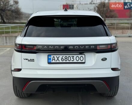Белый Ленд Ровер Рендж Ровер Велар, объемом двигателя 2 л и пробегом 117 тыс. км за 36900 $, фото 5 на Automoto.ua