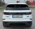Белый Ленд Ровер Рендж Ровер Велар, объемом двигателя 2 л и пробегом 117 тыс. км за 36900 $, фото 5 на Automoto.ua