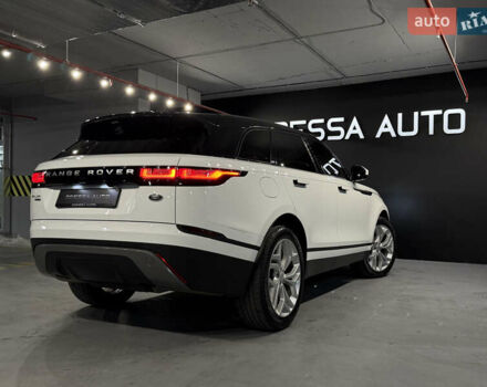 Белый Ленд Ровер Рендж Ровер Велар, объемом двигателя 2 л и пробегом 69 тыс. км за 44500 $, фото 14 на Automoto.ua
