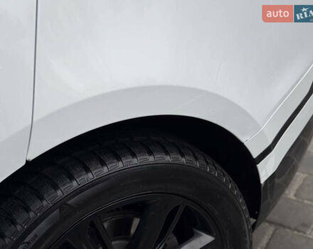 Белый Ленд Ровер Рендж Ровер Велар, объемом двигателя 2 л и пробегом 151 тыс. км за 34800 $, фото 19 на Automoto.ua