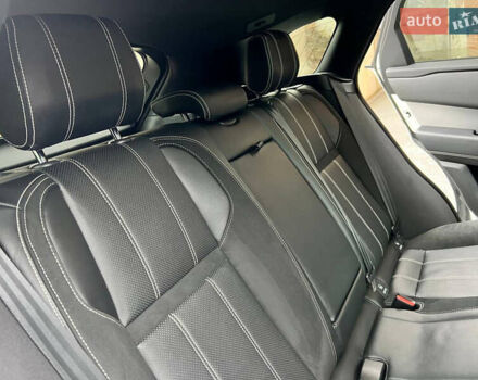 Білий Ленд Ровер Рендж Ровер Велар, об'ємом двигуна 2 л та пробігом 129 тис. км за 35900 $, фото 14 на Automoto.ua