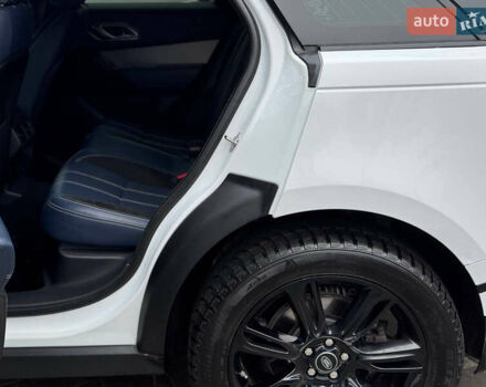 Белый Ленд Ровер Рендж Ровер Велар, объемом двигателя 2 л и пробегом 151 тыс. км за 34800 $, фото 22 на Automoto.ua