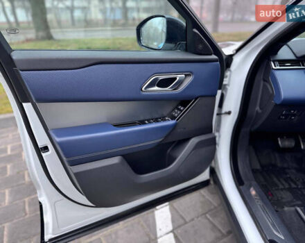 Белый Ленд Ровер Рендж Ровер Велар, объемом двигателя 2 л и пробегом 151 тыс. км за 34800 $, фото 28 на Automoto.ua