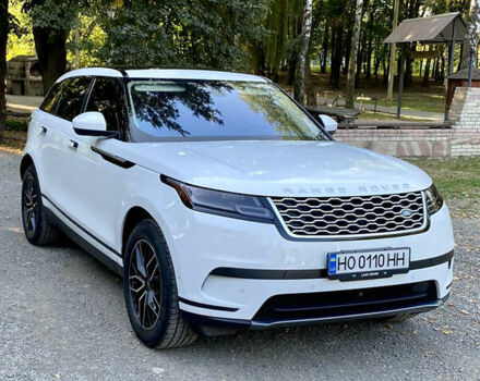 Белый Ленд Ровер Рендж Ровер Велар, объемом двигателя 2 л и пробегом 60 тыс. км за 47500 $, фото 4 на Automoto.ua