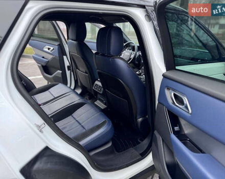 Белый Ленд Ровер Рендж Ровер Велар, объемом двигателя 2 л и пробегом 151 тыс. км за 34800 $, фото 34 на Automoto.ua