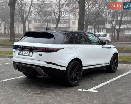 Белый Ленд Ровер Рендж Ровер Велар, объемом двигателя 2 л и пробегом 151 тыс. км за 34800 $, фото 5 на Automoto.ua