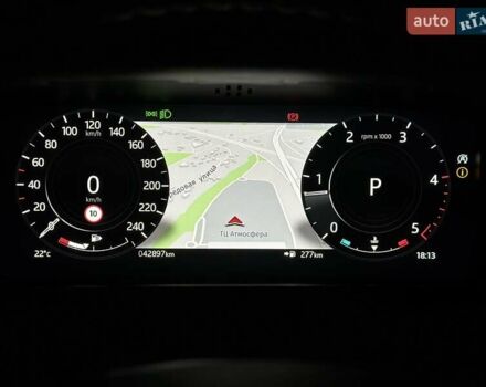 Белый Ленд Ровер Рендж Ровер Велар, объемом двигателя 2 л и пробегом 68 тыс. км за 57500 $, фото 71 на Automoto.ua