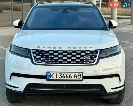 Белый Ленд Ровер Рендж Ровер Велар, объемом двигателя 2 л и пробегом 113 тыс. км за 41999 $, фото 2 на Automoto.ua