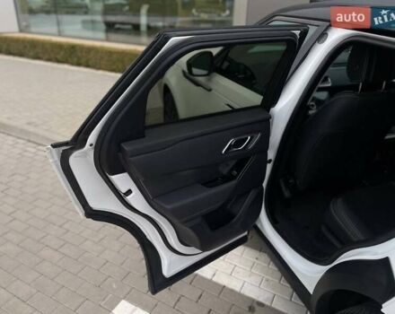 Білий Ленд Ровер Рендж Ровер Велар, об'ємом двигуна 2 л та пробігом 168 тис. км за 42000 $, фото 20 на Automoto.ua