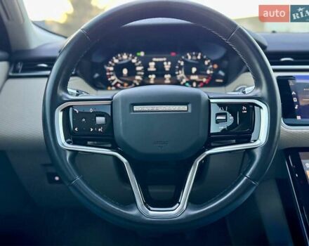 Білий Ленд Ровер Рендж Ровер Велар, об'ємом двигуна 2 л та пробігом 108 тис. км за 43999 $, фото 32 на Automoto.ua