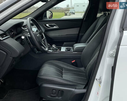 Білий Ленд Ровер Рендж Ровер Велар, об'ємом двигуна 2 л та пробігом 25 тис. км за 45000 $, фото 27 на Automoto.ua