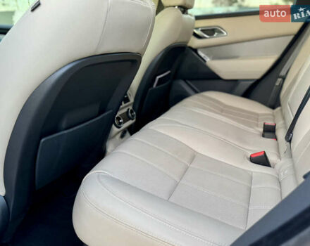 Білий Ленд Ровер Рендж Ровер Велар, об'ємом двигуна 2 л та пробігом 108 тис. км за 43500 $, фото 25 на Automoto.ua