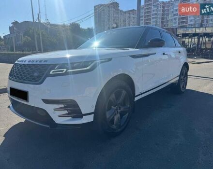 Ленд Ровер Рендж Ровер Велар 2021 в Киеве на Automoto.ua Белый Ленд Ровер Рендж Ровер Велар, объемом двигателя 2 л и пробегом 92 тыс. км за 45300 $, фото 1 на Automoto.ua
