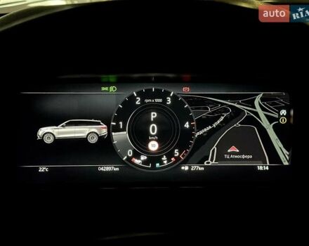 Белый Ленд Ровер Рендж Ровер Велар, объемом двигателя 2 л и пробегом 68 тыс. км за 57500 $, фото 74 на Automoto.ua