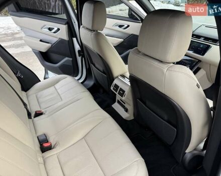 Белый Ленд Ровер Рендж Ровер Велар, объемом двигателя 2 л и пробегом 68 тыс. км за 57500 $, фото 47 на Automoto.ua