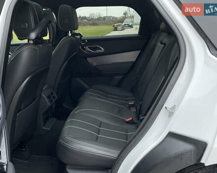 Білий Ленд Ровер Рендж Ровер Велар, об'ємом двигуна 2 л та пробігом 25 тис. км за 45000 $, фото 33 на Automoto.ua