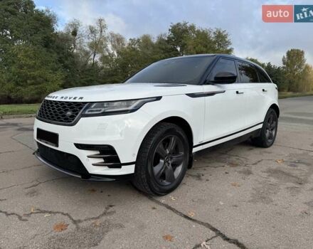 Белый Ленд Ровер Рендж Ровер Велар, объемом двигателя 2 л и пробегом 92 тыс. км за 48000 $, фото 1 на Automoto.ua