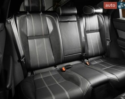 Білий Ленд Ровер Рендж Ровер Велар, об'ємом двигуна 3 л та пробігом 102 тис. км за 48900 $, фото 57 на Automoto.ua