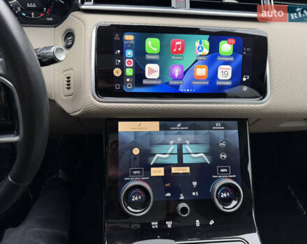 Білий Ленд Ровер Рендж Ровер Велар, об'ємом двигуна 2 л та пробігом 108 тис. км за 44999 $, фото 58 на Automoto.ua