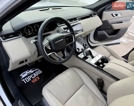 Белый Ленд Ровер Рендж Ровер Велар, объемом двигателя 2 л и пробегом 68 тыс. км за 57500 $, фото 58 на Automoto.ua