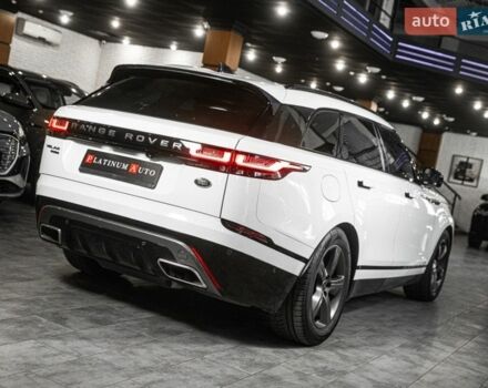 Білий Ленд Ровер Рендж Ровер Велар, об'ємом двигуна 3 л та пробігом 102 тис. км за 48900 $, фото 37 на Automoto.ua