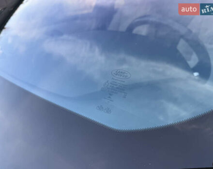 Білий Ленд Ровер Рендж Ровер Велар, об'ємом двигуна 2 л та пробігом 63 тис. км за 44500 $, фото 25 на Automoto.ua