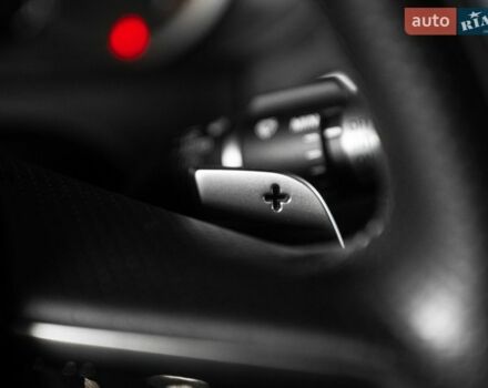 Білий Ленд Ровер Рендж Ровер Велар, об'ємом двигуна 3 л та пробігом 102 тис. км за 48900 $, фото 70 на Automoto.ua