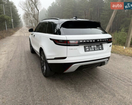 Білий Ленд Ровер Рендж Ровер Велар, об'ємом двигуна 2 л та пробігом 108 тис. км за 44999 $, фото 11 на Automoto.ua