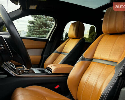 Білий Ленд Ровер Рендж Ровер Велар, об'ємом двигуна 3 л та пробігом 64 тис. км за 58900 $, фото 8 на Automoto.ua