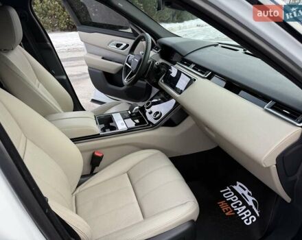 Белый Ленд Ровер Рендж Ровер Велар, объемом двигателя 2 л и пробегом 68 тыс. км за 57500 $, фото 37 на Automoto.ua