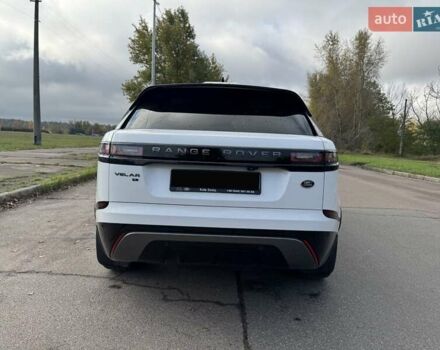 Белый Ленд Ровер Рендж Ровер Велар, объемом двигателя 2 л и пробегом 92 тыс. км за 48000 $, фото 11 на Automoto.ua