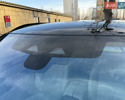 Белый Ленд Ровер Рендж Ровер Велар, объемом двигателя 2 л и пробегом 63 тыс. км за 44900 $, фото 23 на Automoto.ua