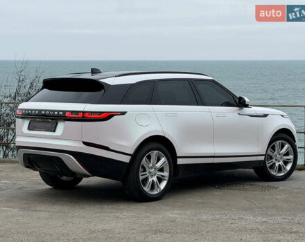 Белый Ленд Ровер Рендж Ровер Велар, объемом двигателя 2 л и пробегом 28 тыс. км за 48900 $, фото 10 на Automoto.ua