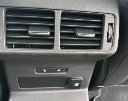 Білий Ленд Ровер Рендж Ровер Велар, об'ємом двигуна 2 л та пробігом 128 тис. км за 38900 $, фото 22 на Automoto.ua