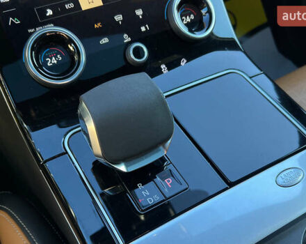 Белый Ленд Ровер Рендж Ровер Велар, объемом двигателя 3 л и пробегом 64 тыс. км за 62999 $, фото 18 на Automoto.ua