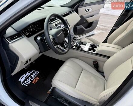 Белый Ленд Ровер Рендж Ровер Велар, объемом двигателя 2 л и пробегом 68 тыс. км за 57500 $, фото 56 на Automoto.ua