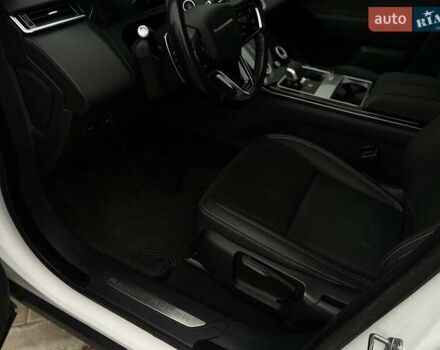 Білий Ленд Ровер Рендж Ровер Велар, об'ємом двигуна 2 л та пробігом 168 тис. км за 42000 $, фото 7 на Automoto.ua