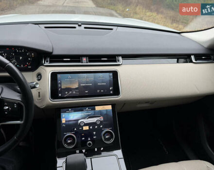 Білий Ленд Ровер Рендж Ровер Велар, об'ємом двигуна 2 л та пробігом 108 тис. км за 44999 $, фото 52 на Automoto.ua