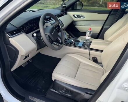 Белый Ленд Ровер Рендж Ровер Велар, объемом двигателя 2 л и пробегом 92 тыс. км за 48000 $, фото 20 на Automoto.ua